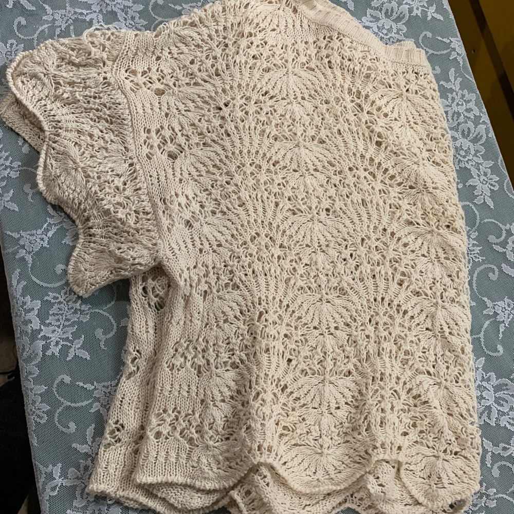 Crochet top - Picture 3 of 3